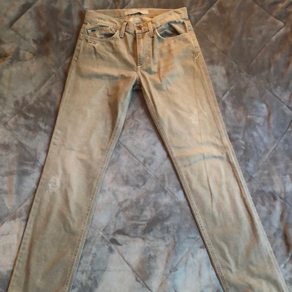 Joe’s Jeans Brixton Fit